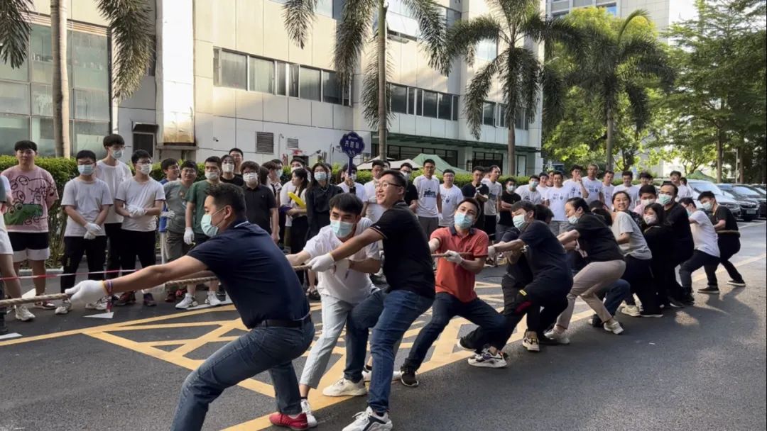 1661413001792831.jpg 齊普生“齊勝隊(duì)”征戰(zhàn)集團(tuán)拔河比賽2.jpg